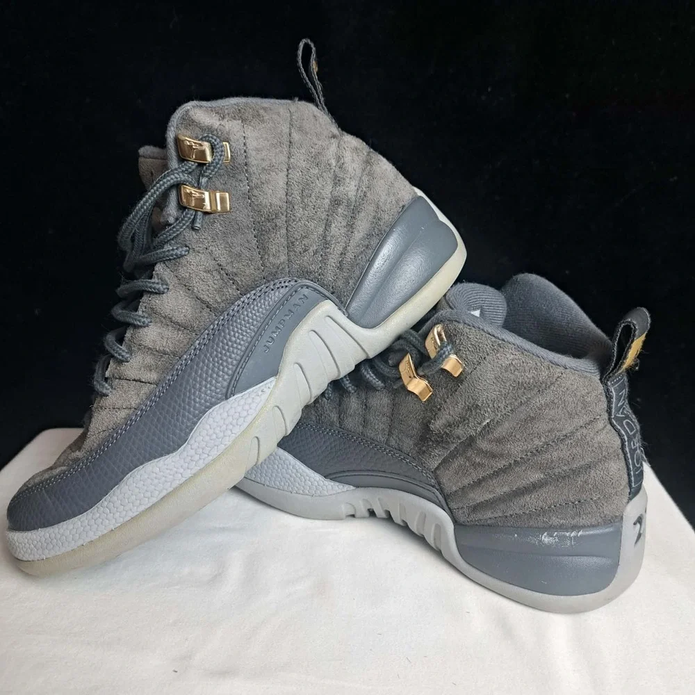 Nike Air Jordan 12 XII Retro GS Grey Wolf 153265-005 Youth Size‎ 4.5 Y Suede
